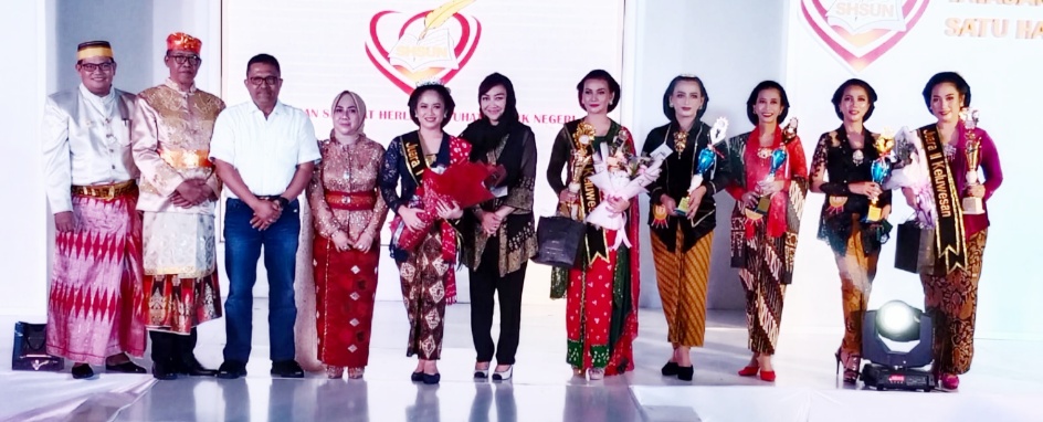 Ketua Pembina YSHSUN, Hj. Herlina. SH, MH.