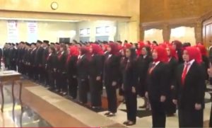 186 Notaris Jawa Tengah tampak penuh semangat menjalani prosesi pelantikan