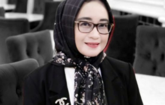 Dr. Ranti Fauza Mayana. SH